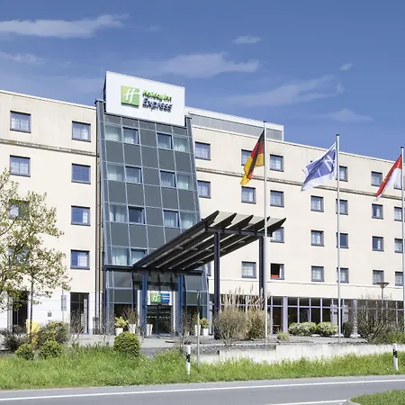 Holiday Inn Express Frankfurt Airport By Ihg-3